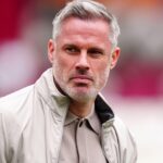 Jamie Carragher uvádza, že „nemôže byť Isak alebo nikto“ v ₤ 130 metrov prenos varovanie