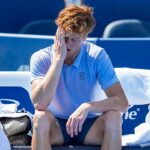 Jannik Sinner sa stiahne z Cincinnati otvorenia finále proti Alcarazovi kvôli chorobe