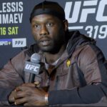 Jared Cannonier nehrá analytikov '' Reindeer Games 'pred UFC 319