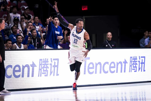 Justin Brownlee od Gilas Pilipinas počas hry proti Novému Zélandu v Fiba Asia Cup 2025.