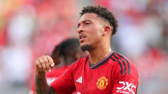 Keď Rómovia odmieta únikovú cestu exilu Manchester United Winger



