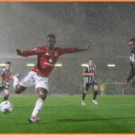 Man United Záložník Kobbie Mainoo v akcii