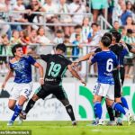Real Betis a hráči Como FC zapojení do hromadného boja na konci prvej polovice konfliktov pred rokmi