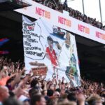 Krištáľová kráľovská rezidencia tvár FA sonda pre banner týkajúce sa majiteľa lesa v Nottinghame Evangelos Marinakis
