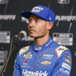 Kyle Larson si myslí, že motoristi volajú späť nepriateľstvo v play -off hrnčeka NASCAR
