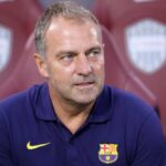 LOOK: Hansi Flick Comforts Comforts Barcelona Star po krívaní tréningom