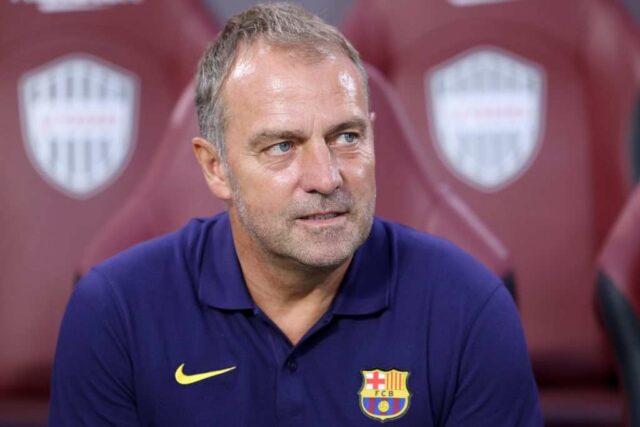 LOOK: Hansi Flick Comforts Comforts Barcelona Star po krívaní tréningom

