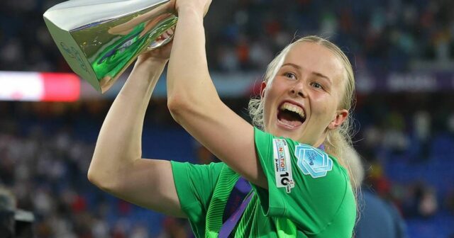 La FIFA a fait la faveur des lionnes en les classant seulement quatrième, dit Hannah Hampton
