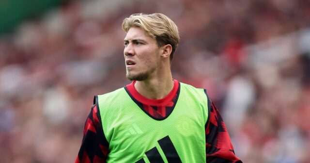 La position de transfert AC Milan de Rasmus Hojlund est claire comme l'homme Utd prêt à encaisser l'attaquant
