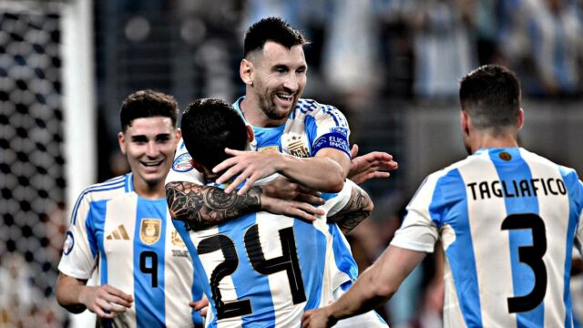 Lionel Messi v Kerale- Argentína, ktorá v Indii hrá v Indii Global Pleasant v Indii v novembri 2025 

