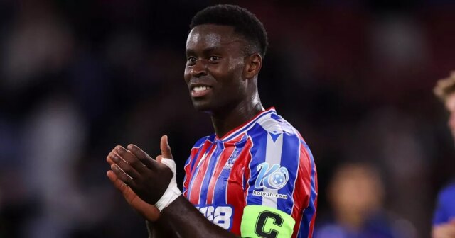 Liverpool čelí Marc Guehi Transfer Strike, keď sa zápasy Premier Organizácia zaregistrujú s pretekom, aby povolili celebritu Royal Residence Celebrity 

