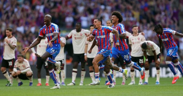 Liverpool uzatvára nechcený záznam Man Utd, keď konečne skončilo 47-ročné čakanie

