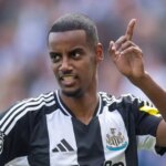 Liverpool's Transfer News: Newcastle prehodnocuje postoj Alexandra Isaka, ako Real Madrid „vstúpiť do rámca“