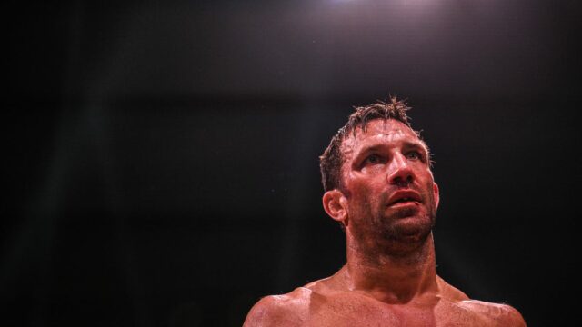 Luke Rockhold listy na bareknuckle boxing: Je to „Dumass Sport“

