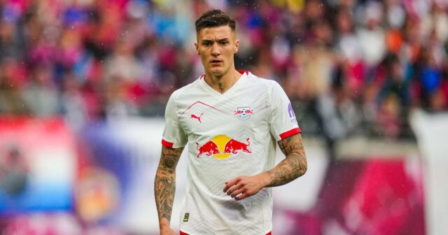 MAN UTD Transfer News: Benjamin SESKO MOJE Moje oči Erik Ten Hag sa stále stretáva

