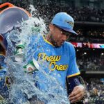 MLB News: Brewers vyhrávajú 7. vzpriamene epickým spôsobom za hodením Blake Perkinsa