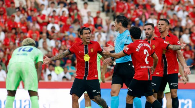 Mallorca zráža na kontroverznom góle v Barcelone



