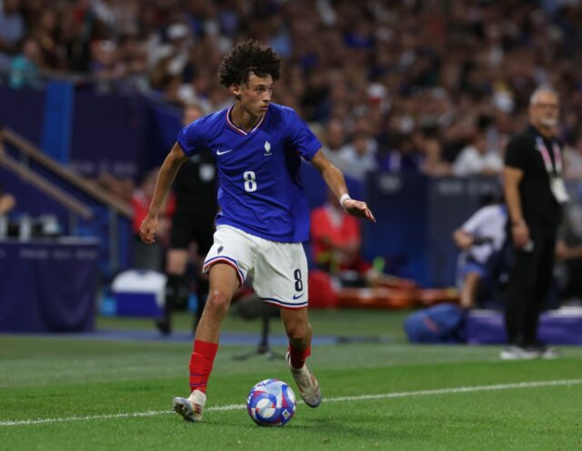 Manchester City vládne Maghnes Akliouche záujem


