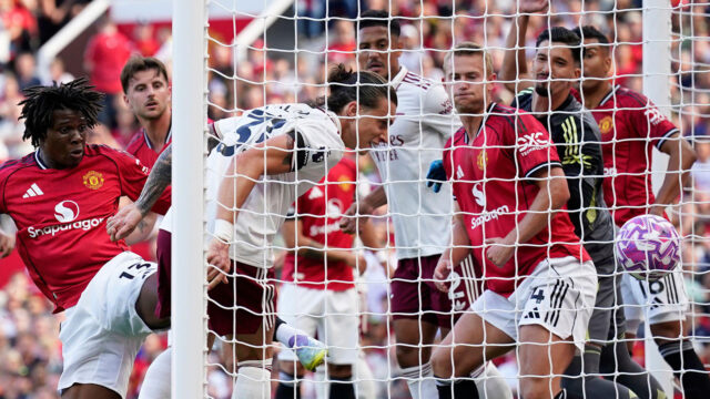 Manchester United a Arsenal: Prosím, ukážte nám lepšie.



