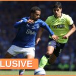 Mateus Fernandes oslavuje cieľ pre Southampton