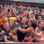 Koľko žien prišlo do vyhrievanej bitky v prednej rade Summerslam Bleachers