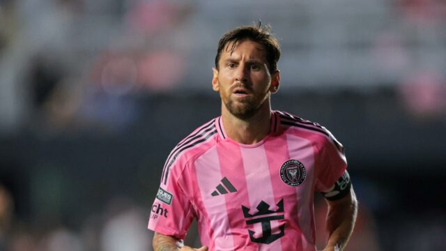 Messi odišiel kvôli zraneniu počas Inter Miami vs Necaxa Leades Cup 2025Match

