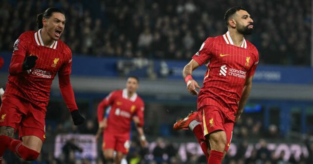 Mo Salah rend hommage émotionnel à Darwin Nunez après la sortie de Liverpool à Al Hilal

