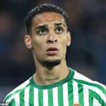 Manchester United údajne súhlasil s dohodou o predaji flop Antony vo výške 85 miliónov GBP spoločnosti Real Betis