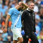 Rayan Ait-Nouri (vľavo) v sobotu zviazal proti Tottenhamovi zjavným zranením členku