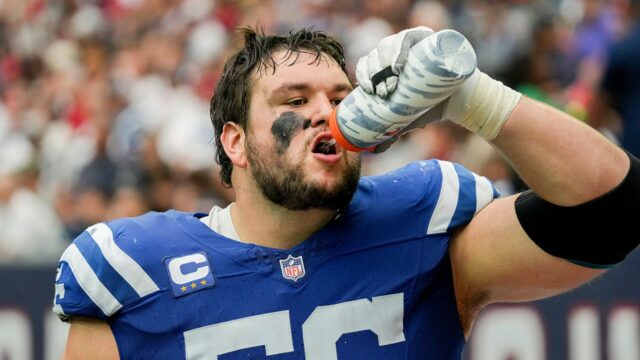 NFL News: Colts All-Pro Talks Frustrujúca quarterback situácia



