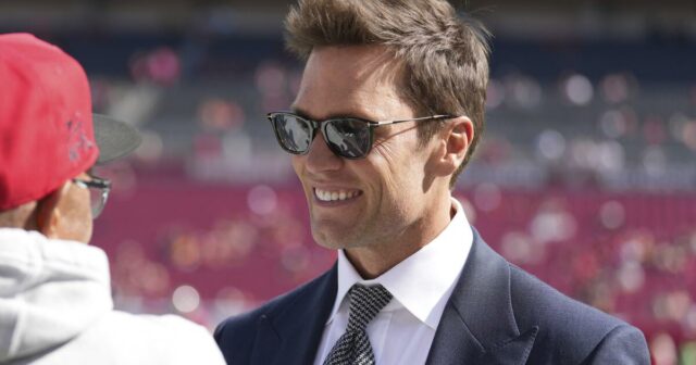 NFL Uninds predpisy pre Toma Bradyho ako majiteľa vysielania/tímu 

