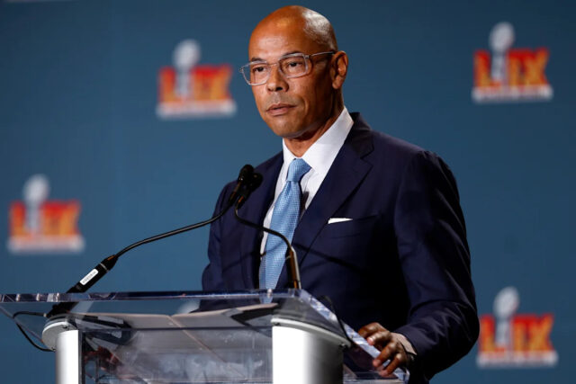 Howell's postupuje v médiách pred Super Bowl tohto roku. (Sean Gardner / Getty Images)