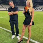 Hlavný tréner Shakhtar Donetsk Arda Turan sa objavil vo svojom tele, všetky kosti, aby sa predišlo kontaktu s očarujúcim reportérom klubu