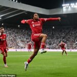 Liverpool's Teenage Sensation Rio Ngumaho chytil neskorého víťaza majstrov Premier League