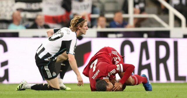 Newcastle vs Liverpoolský rozhodca ponúka 2 faktory na odoslanie Anthonyho Gordona | Futbal | Športová aktivita 

