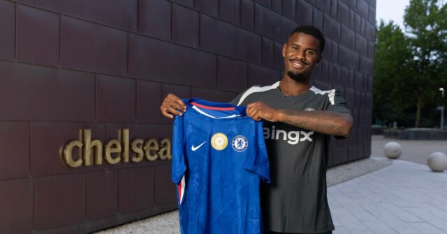 Nový syn Chelsea Jorrel Hato vysvetľuje, prečo sa pripojil k blues napriek tajnej návšteve Liverpoolu

