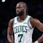 Ocko z NBA Celebrity Jaylen Brown zatknutá za osvedčený poplatok za vraždu v Las Las Vega