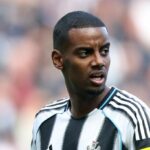 Odpoveď Alexandra Isakiho, keď Newcastle urobí konečné rozhodnutie o prevode Liverpoolu