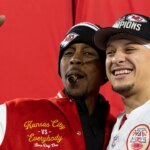 Otec Patricka Mahomesa bol zatknutý pred víťazstvom Super Bowl v novom dokumente