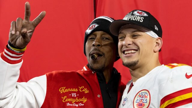 Otec Patricka Mahomesa bol zatknutý pred víťazstvom Super Bowl v novom dokumente



