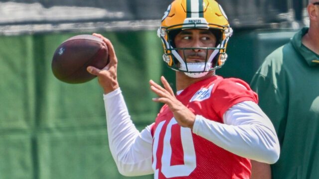 Packers 'Jordan rád má proces palca, ktorý sa očakáva, že bude hrať 1 týždeň.

