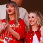 Patrick Mahomes odhaľuje Taylor Swift menom Žena Brittany po podcaste
