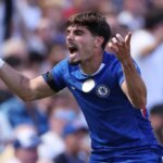 Pedro Neto sa nahnevá na Crystal Palace za to, čo urobil Estevao pre Chelsea