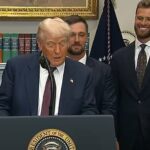 Donald Trump opustil Harrison Butler s červenou tvárou, keď mu povedal, že je