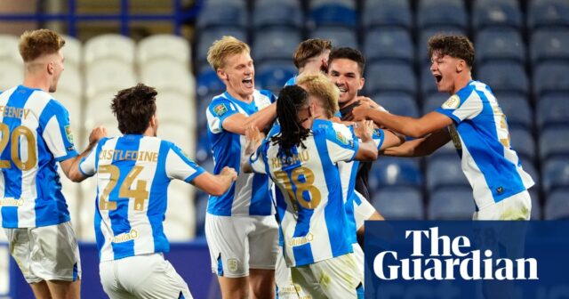 Pohár Carabao: Hudersfield Stun Leicester Shooting Drama, Birmingham Beat Blades | Šálka Carabao

