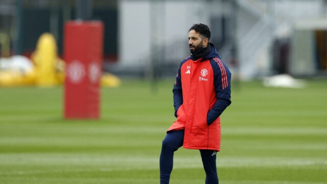 Pozri: Carrington Complex Manchester United sa zmenil na aktualizácie 50 miliónov

