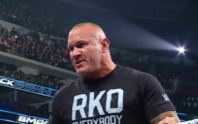 (Pozri) Randy Orton má epický okamih po tom, čo WWE Smackdown vyjde zo vzduchu

