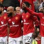 Manchester United získal 3-2 víťazstvo vs Burnley po pokute Bruno Fernandesovej poslednej minúty