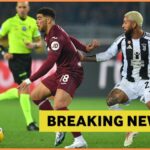 Douglas Luiz sa usmieva pri príchode s tímom Juventus na Majstrovstvách sveta v klube