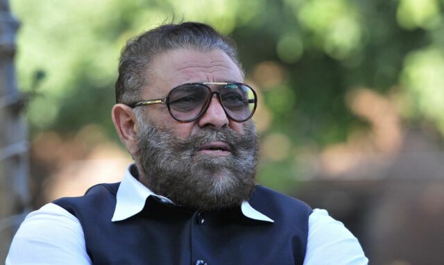 "Pripomenul mi Kapil Dev"

